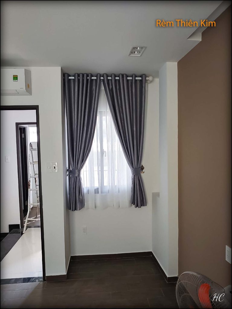 Rem cua Long Thanh, Công trình nhà phố rèm vải 2 lớp. 15 z3167121752845 7212846d21b5e9608acb5bfa9ee7a87b