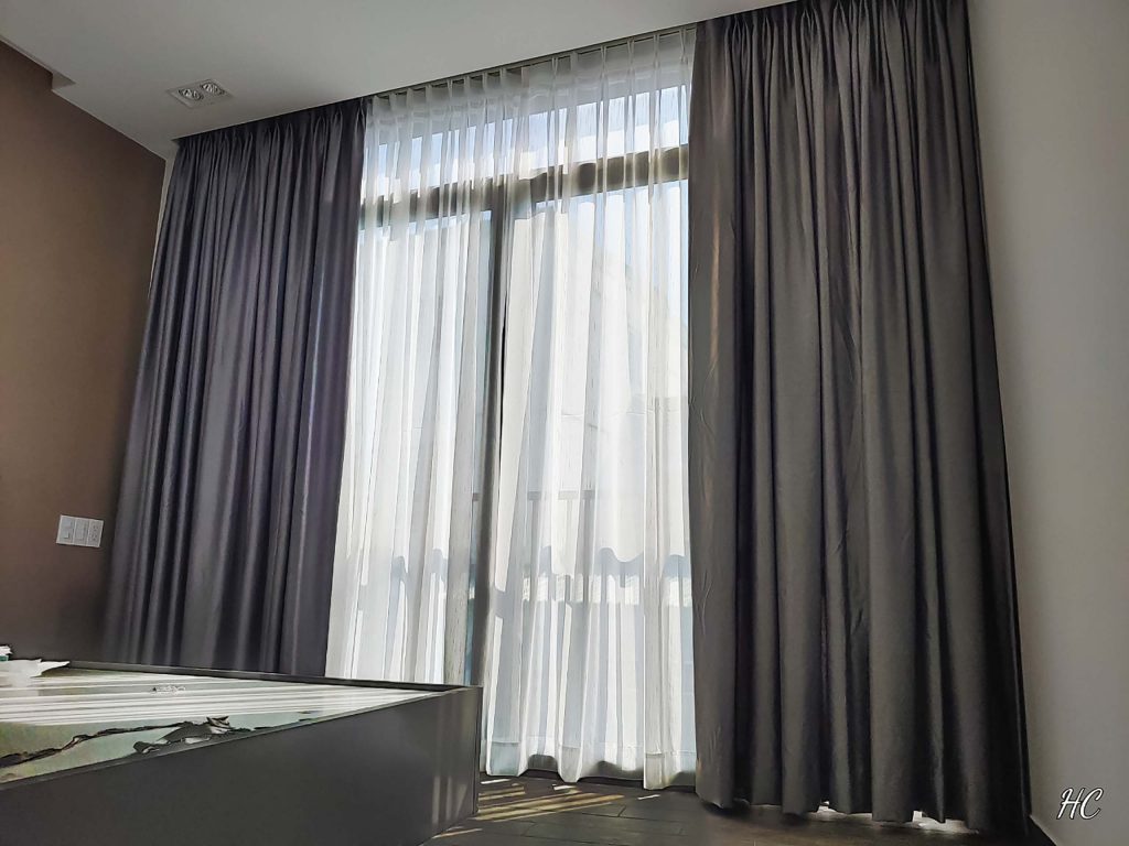 Rem cua Long Thanh, Công trình nhà phố rèm vải 2 lớp. 24 z3167121771450 66fa0c61b5bd227f91ad28d72c701bf5