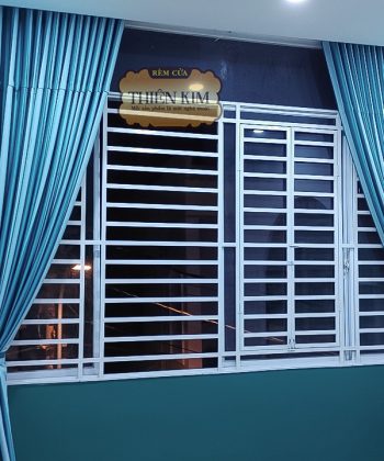 Rèm cửa Long thành 250724_ rèm vải gấm sọc dọc