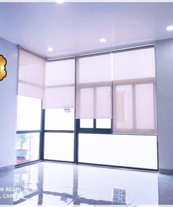 Alternative view of Rèm Cuốn Phòng Thờ Long Thành: Trơn & Lưới | Tối Ưu Ánh Sáng & Riêng Tư | Rèm Cửa Long Thành