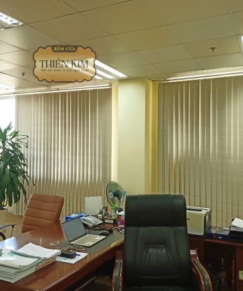Rèm Lá Dọc Văn Phòng Nhơn Trạch 3, Đồng Nai | Chống Nắng, Điều Chỉnh Ánh Sáng | Rèm Cửa Long Thành 250724 6 26 z4191758579102 75c5058a105ed20c3136f2155a6542c9