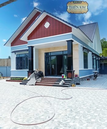 Rèm Cửa Nhà Ở Bình An, Long Thành | Rèm Vải Gấm Hoa Văn Nổi & Cuốn Trơn | Rèm Cửa Long Thành
