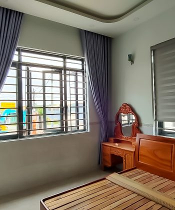 Rem cua o Long Thanh 231016 rem biet thu 52