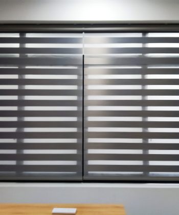 Rèm cầu vồng Hàn Quốc 231023 cho cho nhà phố