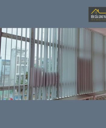 Alternative view of Rèm Lá Dọc Trường Mầm Non Xã Phước Thái (Long Thành, Đồng Nai) 240521 | Điều Chỉnh Ánh Sáng, Dễ Vệ Sinh & An Toàn Cho Trẻ | Rèm Cửa Long Thành