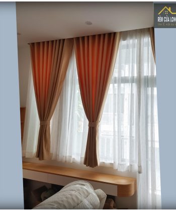 rem cua nha pho 240804 09