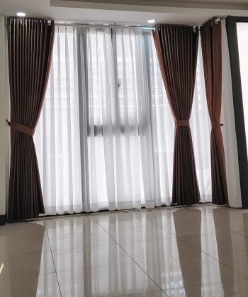 cua 2 lop cho phong gac lung 1