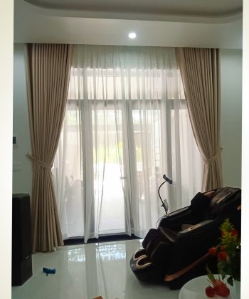 rem cua 2 lop phong khach