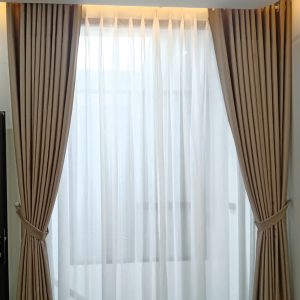 Rèm Cửa 2 Lớp Âm Trần Hiện Đại Tại Long Thành 251121 | Vải Kem/Be Chống Nắng 95% – Cửa Hàng Long Thành