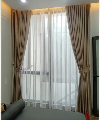 rem cua 2 lop phong ngu 3