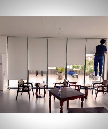 Thi Công Rèm Cuốn Trơn Tại Quán Cà Phê Cánh Đồng Lưng Trời Long Thành | Rèm Cửa Long Thành