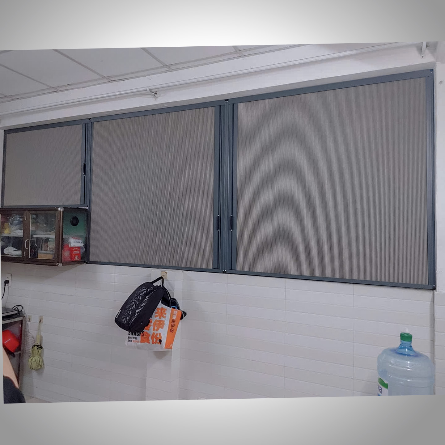 Thi Công Vách Ngăn Tổ Ong Ngăn Nhiệt Long Thành | Rèm Cửa Long Thành 2 Thi Công Vách Ngăn Tổ Ong Ngăn Nhiệt Long Thành | Rèm Cửa Long Thành