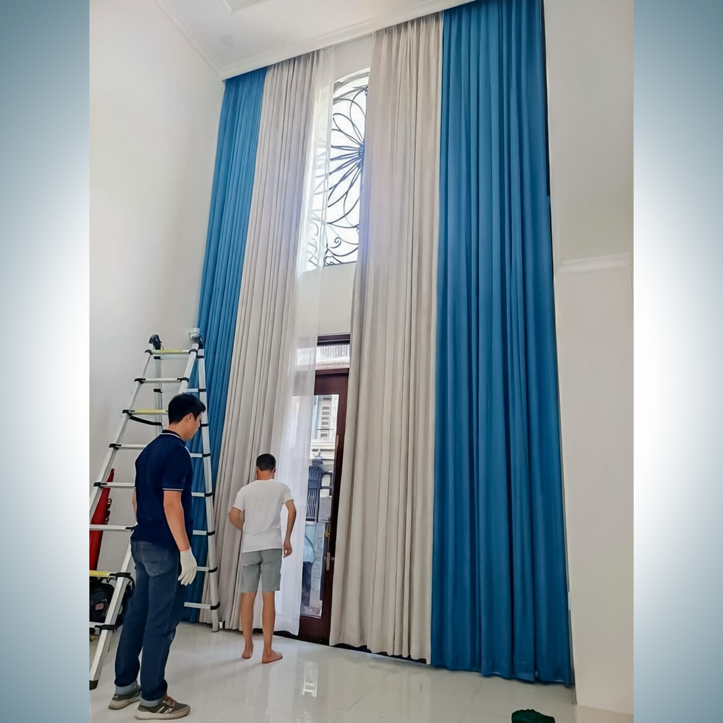 Thi Công Rèm Cửa Thông Tầng Phòng Khách Tại Nhơn Trạch Long Thành | Rèm Cửa ở Long Thành 4 Thi Công Rèm Cửa Thông Tầng Phòng Khách Tại Nhơn Trạch Long Thành | Rèm Cửa ở Long Thành - Ảnh 3