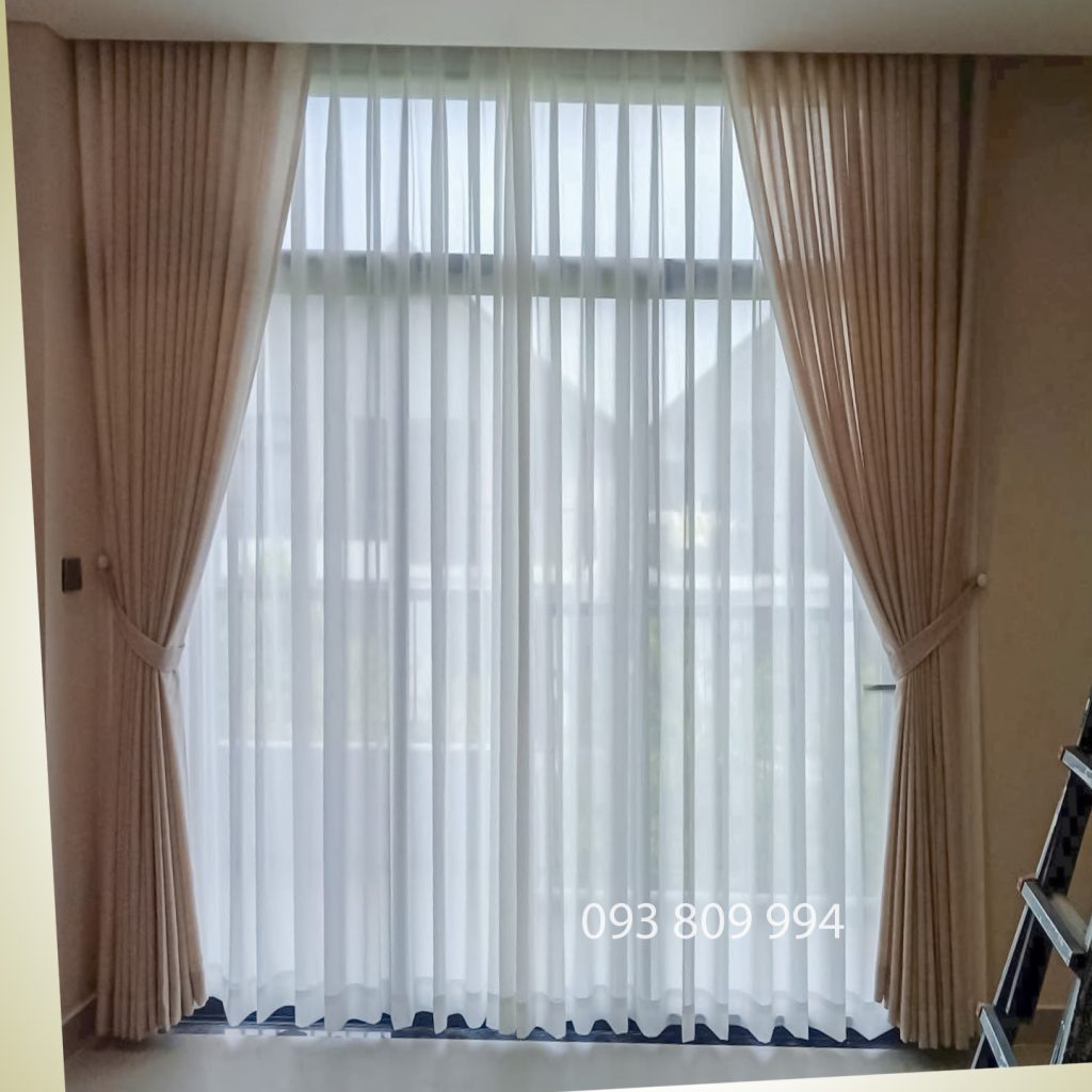 rèm vải 2 lớp phòng khách long thành