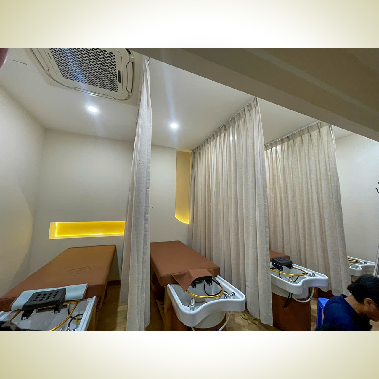 Lắp đặt Rèm Spa Long Thành Nhơn Trạch | Cửa Hàng Rèm Cửa Long Thành Nhơn Trạch Đồng Nai 2 Lắp đặt Rèm Spa Long Thành Nhơn Trạch | Cửa Hàng Rèm Cửa Long Thành Nhơn Trạch Đồng Nai